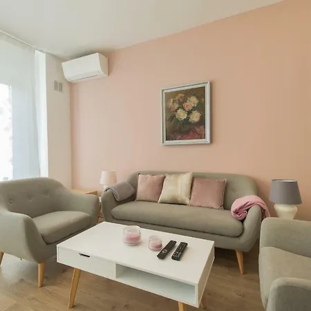 Chic And Spacious In - Patriarh Evtimiy By Flat Mаnager Апартамент *