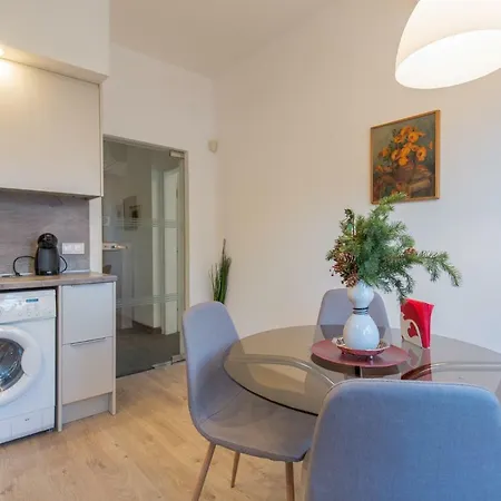 Apartment Chic And Spacious In - Patriarh Evtimiy By Flat Mаnager Sofia