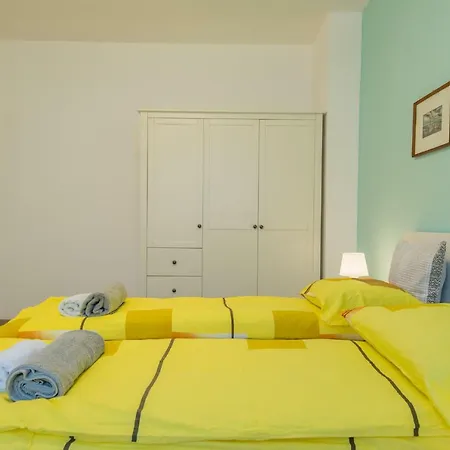 Апартамент Chic And Spacious In - Patriarh Evtimiy By Flat Mаnager София